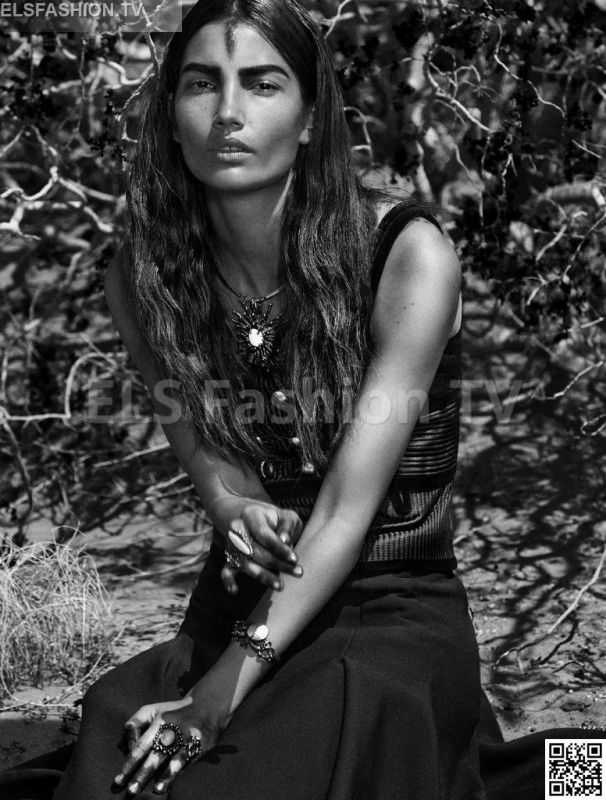 L'Officiel Paris August 2015 - Model Lily Aldridge