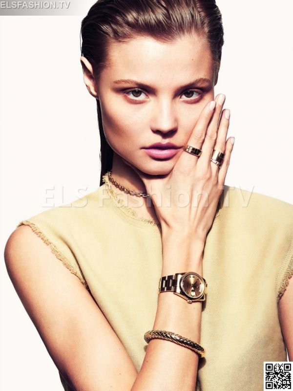 Vogue Mexico August 2015 - Model Magdale Nafrakovyak