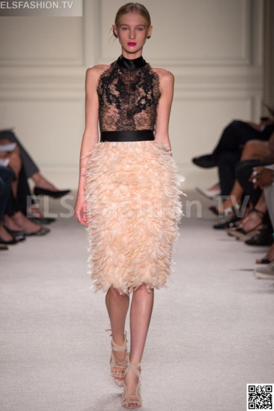 Marchesa SS 2016 NYFW access to view full gallery. #Marchesa #nyfw15