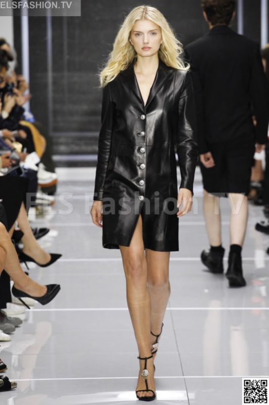 Versace versus SS 2016 LFW access to view full gallery. #Versusversace #LFW15