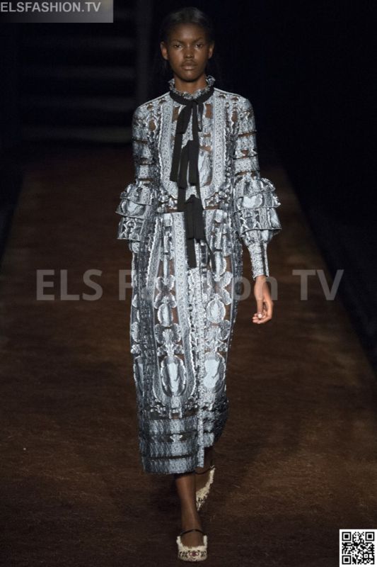 Erdem SS 2016 LFW access to view full gallery. #Erdem #LFW15