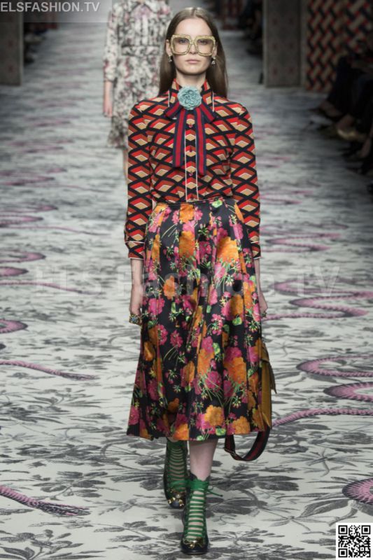 Gucci SS 2016 MFW access to view full gallery. #Gucci #MFW15