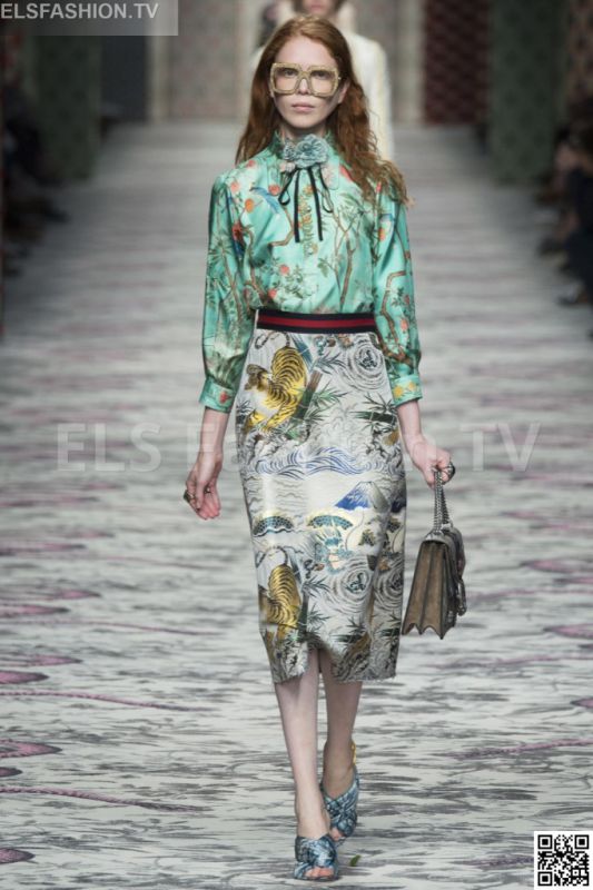 Gucci SS 2016 MFW access to view full gallery. #Gucci #MFW15 Gucci SS 2016 MFW access to view full gallery. #Gucci #MFW15