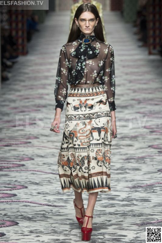 Gucci SS 2016 MFW access to view full gallery. #Gucci #MFW15 Gucci SS 2016 MFW access to view full gallery. #Gucci #MFW15