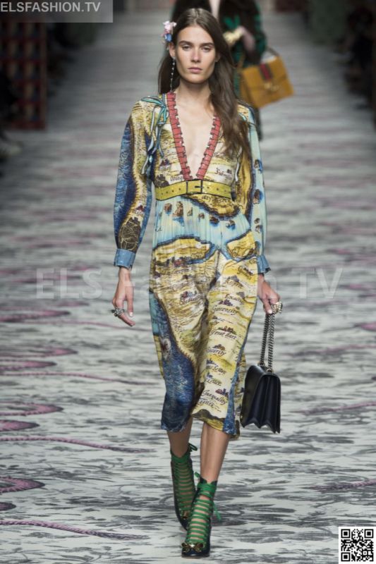 Gucci SS 2016 MFW access to view full gallery. #Gucci #MFW15 Gucci SS 2016 MFW access to view full gallery. #Gucci #MFW15