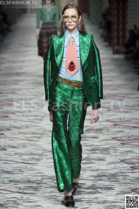Gucci SS 2016 MFW access to view full gallery. #Gucci #MFW15 Gucci SS 2016 MFW access to view full gallery. #Gucci #MFW15