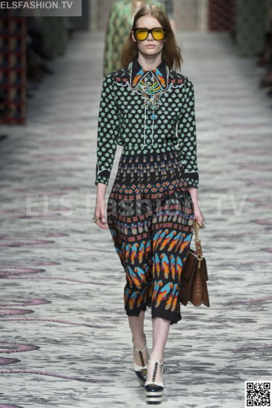 Gucci SS 2016 MFW access to view full gallery. #Gucci #MFW15 Gucci SS 2016 MFW access to view full gallery. #Gucci #MFW15