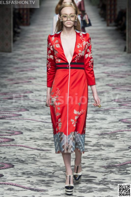 Gucci SS 2016 MFW access to view full gallery. #Gucci #MFW15 Gucci SS 2016 MFW access to view full gallery. #Gucci #MFW15