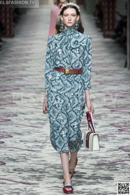 Gucci SS 2016 MFW access to view full gallery. #Gucci #MFW15 Gucci SS 2016 MFW access to view full gallery. #Gucci #MFW15