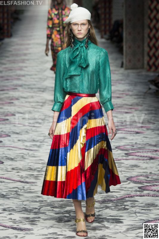 Gucci SS 2016 MFW access to view full gallery. #Gucci #MFW15 Gucci SS 2016 MFW access to view full gallery. #Gucci #MFW15