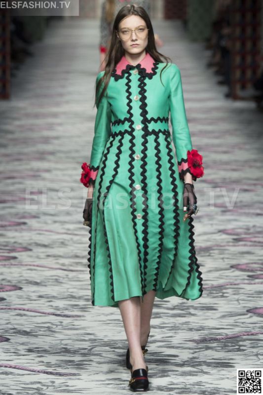 Gucci SS 2016 MFW access to view full gallery. #Gucci #MFW15 Gucci SS 2016 MFW access to view full gallery. #Gucci #MFW15