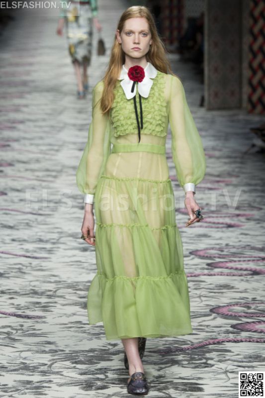 Gucci SS 2016 MFW access to view full gallery. #Gucci #MFW15 Gucci SS 2016 MFW access to view full gallery. #Gucci #MFW15
