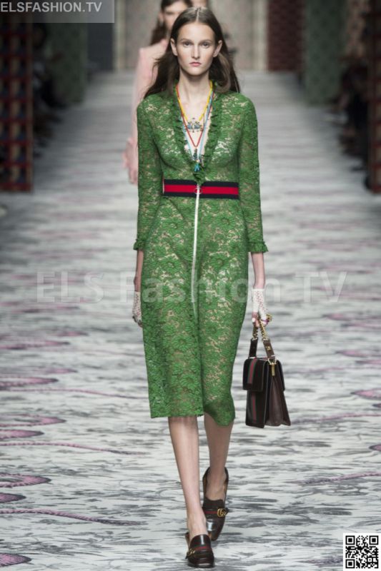 Gucci SS 2016 MFW access to view full gallery. #Gucci #MFW15 Gucci SS 2016 MFW access to view full gallery. #Gucci #MFW15