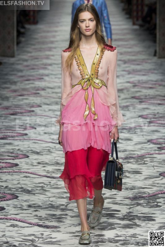 Gucci SS 2016 MFW access to view full gallery. #Gucci #MFW15 Gucci SS 2016 MFW access to view full gallery. #Gucci #MFW15