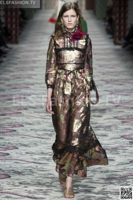 Gucci SS 2016 MFW access to view full gallery. #Gucci #MFW15 Gucci SS 2016 MFW access to view full gallery. #Gucci #MFW15