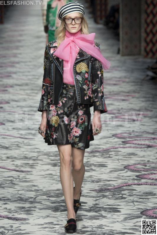Gucci SS 2016 MFW access to view full gallery. #Gucci #MFW15 Gucci SS 2016 MFW access to view full gallery. #Gucci #MFW15