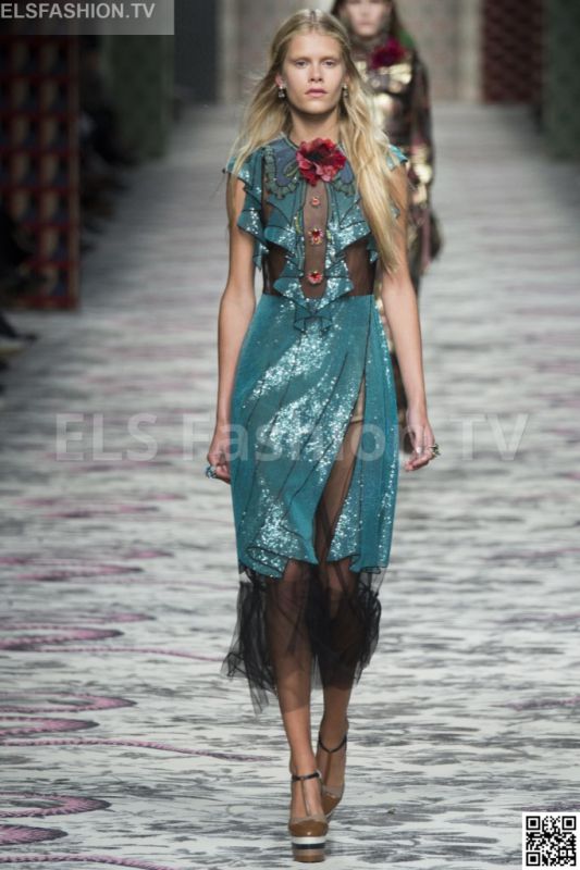 Gucci SS 2016 MFW access to view full gallery. #Gucci #MFW15 Gucci SS 2016 MFW access to view full gallery. #Gucci #MFW15