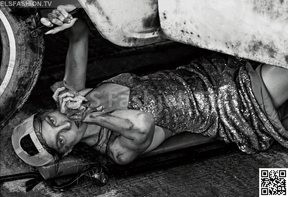 Porter Magazine # 10 - Model Daria Werbowy