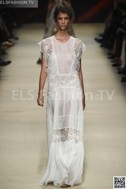 Alberta Ferretti SS 2016 MFW access to view full gallery. #Albertaferretti #MFW15