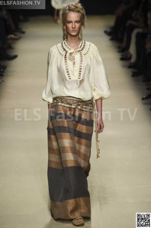 Alberta Ferretti SS 2016 MFW access to view full gallery. #Albertaferretti #MFW15