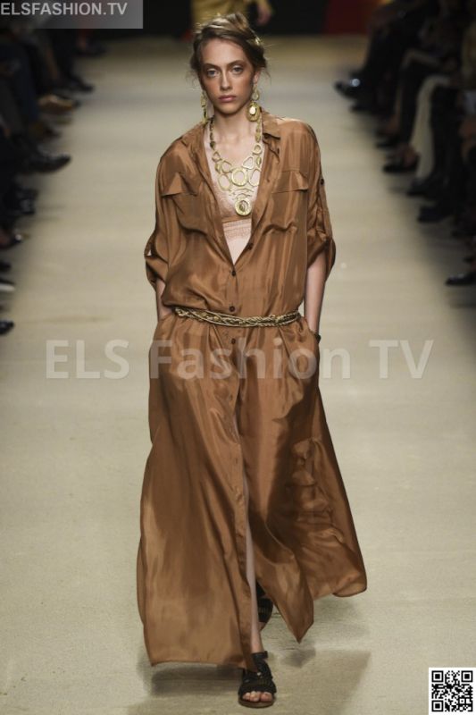 Alberta Ferretti SS 2016 MFW access to view full gallery. #Albertaferretti #MFW15