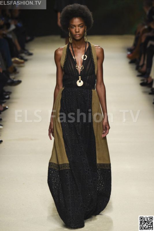 Alberta Ferretti SS 2016 MFW access to view full gallery. #Albertaferretti #MFW15