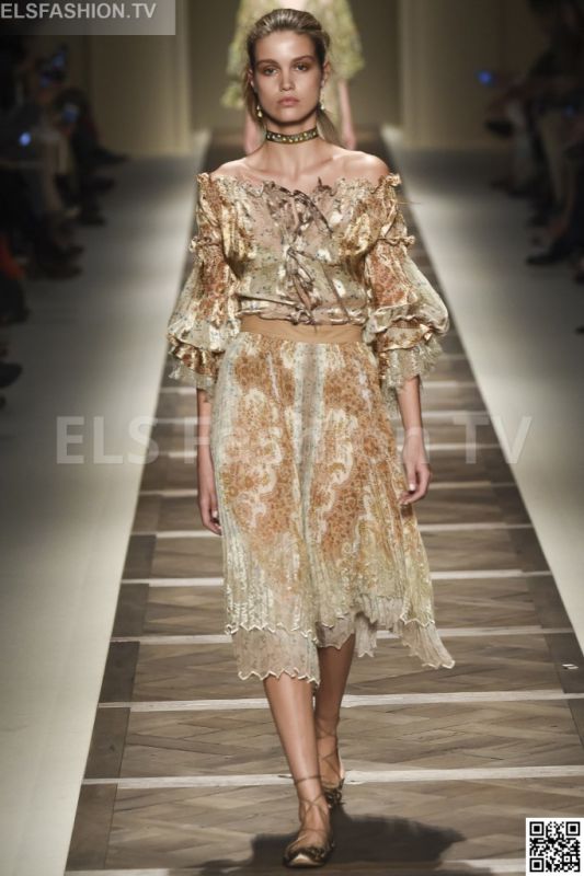 Etro SS 2016 MFW access to view full gallery. #Etro #MFW15