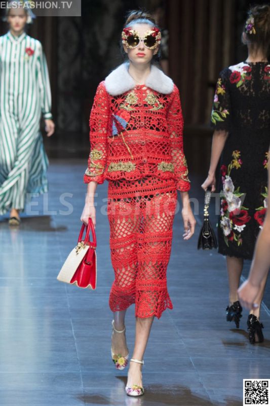 Dolce & Gabbana SS 2016 MFW access to view full gallery. #DolceandGabbana #MFW15