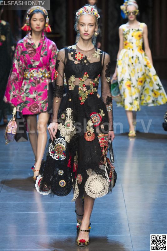 Dolce & Gabbana SS 2016 MFW access to view full gallery. #DolceandGabbana #MFW15