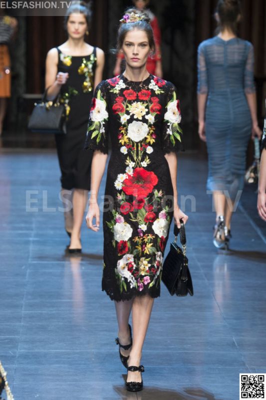 Dolce & Gabbana SS 2016 MFW access to view full gallery. #DolceandGabbana #MFW15