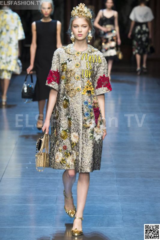 Dolce & Gabbana SS 2016 MFW access to view full gallery. #DolceandGabbana #MFW15