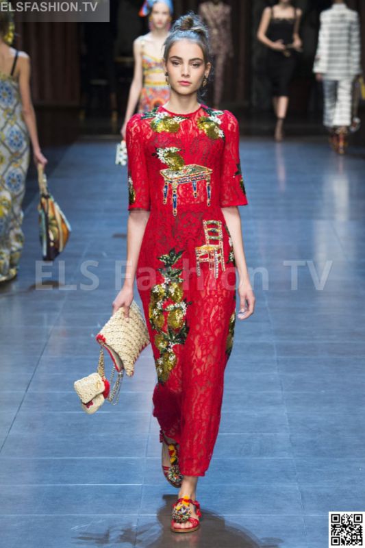 Dolce & Gabbana SS 2016 MFW access to view full gallery. #DolceandGabbana #MFW15