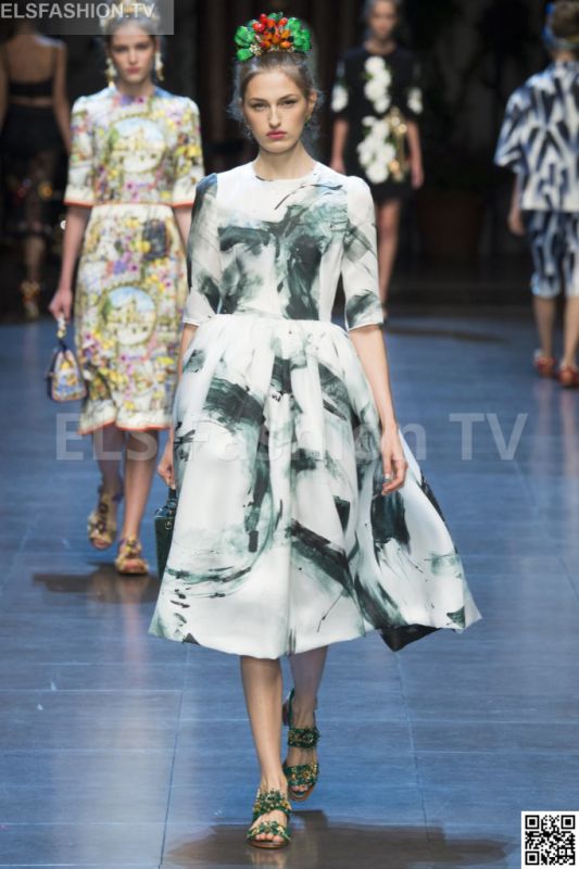 Dolce & Gabbana SS 2016 MFW access to view full gallery. #DolceandGabbana #MFW15 Dolce & Gabbana SS 2016 MFW access to view full gallery. #DolceandGabbana #MFW15