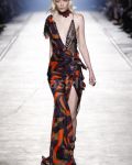 Versace SS 2016 MFW access to view full gallery. #Versace #MFW15 Versace SS 2016 MFW access to view full gallery. #Versace #MFW15