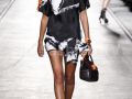 Versace SS 2016 MFW access to view full gallery. #Versace #MFW15 Versace SS 2016 MFW access to view full gallery. #Versace #MFW15