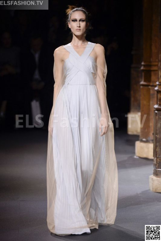 Vionnet SS 2016 PFW access to view full gallery. #Vionnet #PFW15