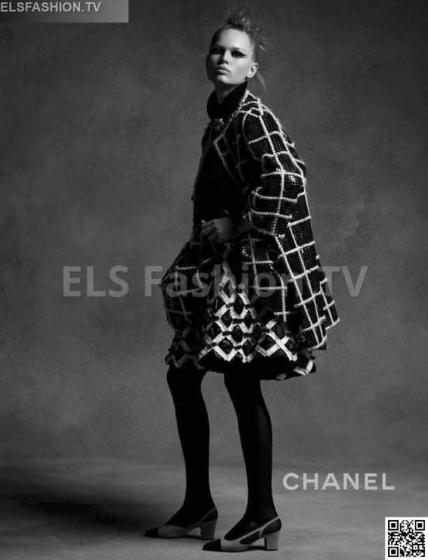 Chanel FWT 2016 - Models Anna Ewers Lindsay Uikson