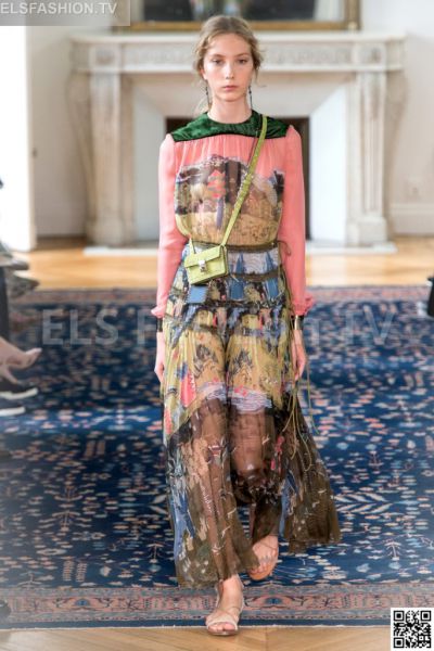 Valentino SS 2017 PFW - ELS Fashion TV