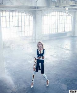 El Palacio de Hierro FWT 2015 - Model: Anja Rubik