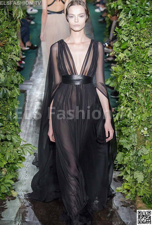 Valentino Fall Spring 2015 - Model Mina Cvetkovic