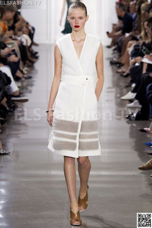 Jason Wu SS 2016 NYFW access to view full gallery. #jasonws #nyfw15